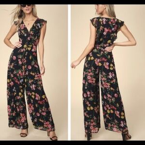 Lulus Elegant Floral V-Neck Jumpsuit, Size M, Preowned